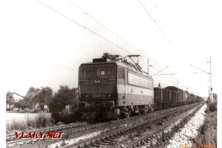 363.092-8 – Opatová nad Váhom – Trenčín, 18.8.1988 © Libor Hrubý