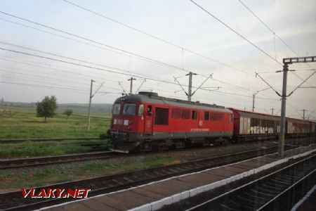 Ex-polská lokomotiva ř. 60 dopravce DB Cargo Romania, 8.5.2018 © Jiří Mazal
