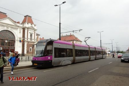 Cluj-Napoca, Piața Gării, tramvaj Pesa typu 120Nc (PESA Swing), 9.5.2018 © Jiří Mazal