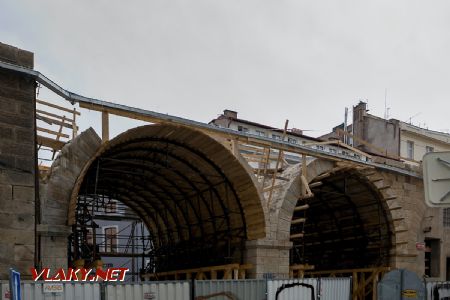 23.04.2018 - Praha-Karlín: částečně vybourané oblouky Negrelliho viaduktu © Jiří Řechka