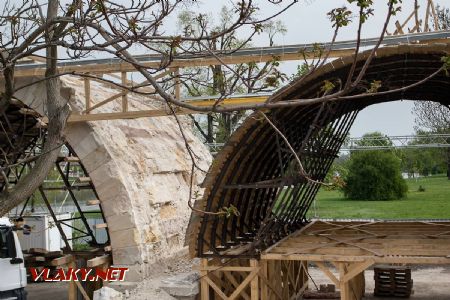 23.04.2018 - Praha-Štvanice: vybourané oblouky Negrelliho viaduktu © Jiří Řechka