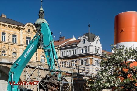 07.05.2018 - Praha-Karlín: trocha přírody © Jiří Řechka