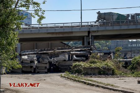 07.05.2018 - Praha Masarykovo n.: pozůstatky mostu © Jiří Řechka