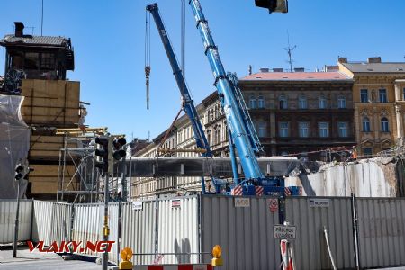 07.05.2018 - Praha-Karlín: předposlední nosník © Jiří Řechka