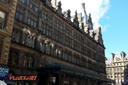 12.5.2018 - Glasgow Central Station  © Peter Czirak