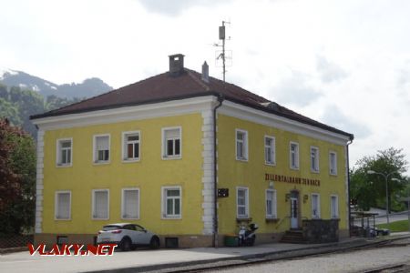 Jenbach, původní budova úzkorozchodného nádraží Zillertalbahn, 29.4.2018 © Jiří Mazal