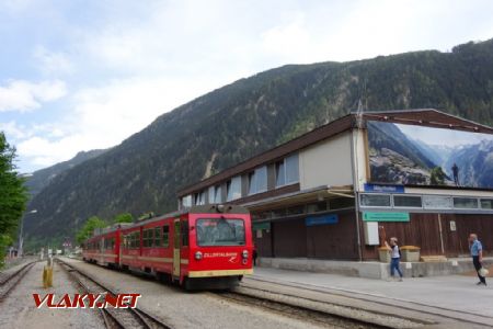 Mayrhofen, motorová jednotka, 29.4.2018 © Jiří Mazal