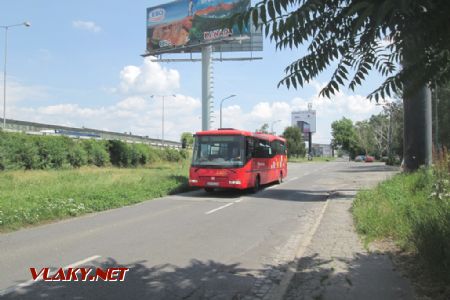 04.06.2018 - Bratislava ústredná nákladná stanica, autobus sem zavíta každých 20 minút © Juraj Földes
