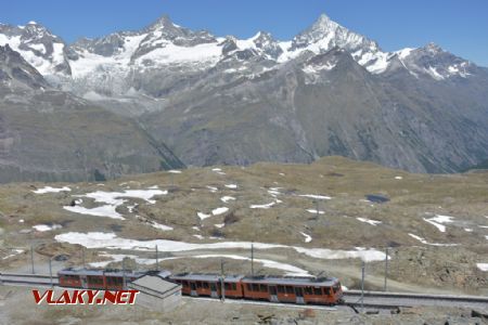 18.06.2017 – Další z vlaků GGB na cestě z Zermattu na Gornergrat © Pavel Stejskal