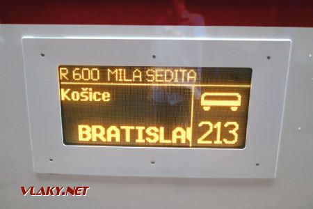 17.07.2018 - Bratislava hlavná stanica: vozeň Bmpz 61 56 22-70 001-6, monochromatický displej © Juraj Földes