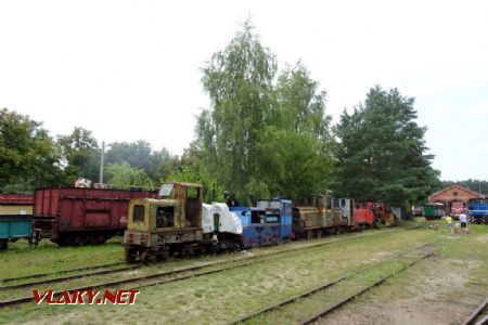 Odstavené vraky motorových lokomotiv, 22.7.2018 © Jiří Mazal
