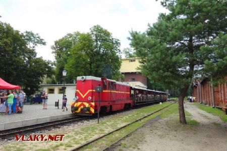 Rudy, vlak do Paproće s lokomotivou Lxd2.11, 22.7.2018 © Jiří Mazal