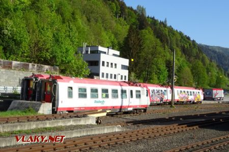 Zell am See, odstavené jednotky ř. 4090 z Mariazellerbahn, 29.4.2018 © Jiří Mazal