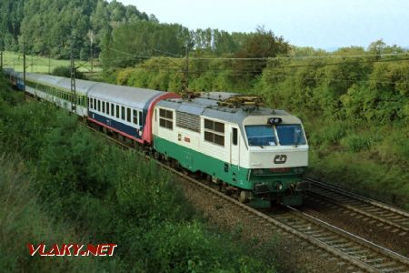 IC 107 s lokomotivou 150.027 mezi D.Třebovou a odb. Parník dne 20.9.1996 © Pavel Stejskal