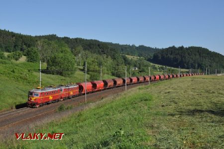 Vlak společnosti RM Lines se stroji řady 140 mezi D.Třebovou a odb. Parník dne 7.6.2016 © Pavel Stejskal