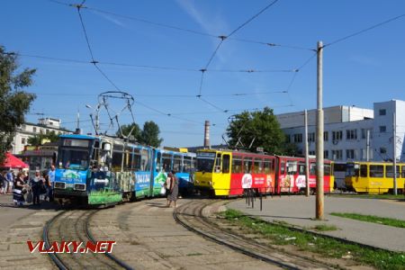 Lviv, obratiště tramvají před nádražním, 12.8.2018 © Jiří Mazal