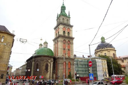 Lviv, Uspenská katedrála s věží Kornjakt, 11.8.2018 © Jiří Mazal