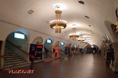 Interiér stanice linky M3 Slavutyč, 13.8.2018 © Jiří Mazal