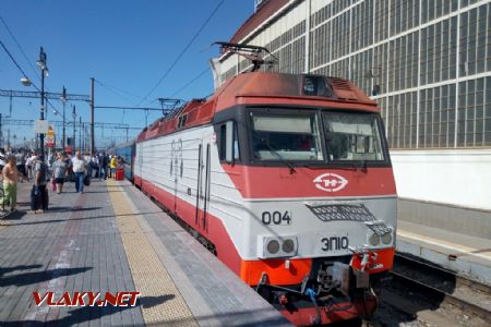 14.8.2018, EP10-004 na čele vlaku 006K po príchode do žst. Moskva Kyjevskaja © Oliver Dučák