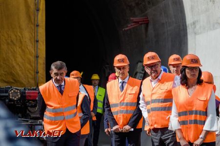 21.9.2018 - Kyšice, Ejpovický tunel: nastává čas pro otázky novinářů © Jiří Řechka
