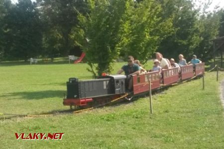 28.08.2018 - Keszthely, vláčik pred budovou múzea © Juraj Földes