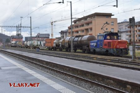 12.03.2018 – Monthey, nákladní vlak s lokomotivou SBB 923.021 © Pavel Stejskal