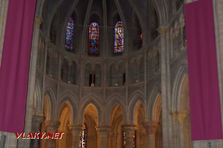 12.03.2018 – Lausanne, katedrála Notre Dame, oltář © Pavel Stejskal