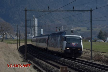 14.03.2018 – Bex – Aigle, lokomotiva SBB Re 460.028 v čele vlaku IR do Ženevy © Pavel Stejskal