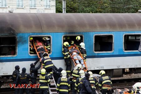 3.10.2018 - Praha ONJ: transport zraněného © SŽDC