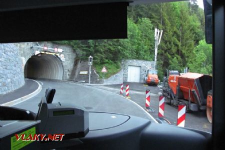 04.06.2018: tunel na cestě do Malbunu © Dominik Havel