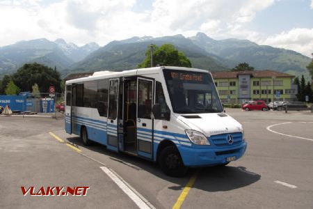 04.06.2018 – Buchs: minibus Mercedes jako místní doprava do Grabsu © Dominik Havel