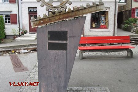 04.06.2018 – Altstätten Stadt: pomník s ozubeným kolem © Dominik Havel