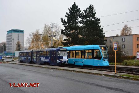 03.11.2018 - Ostrava-Martinov: tramvaj Tatra K2R.P č. 802, Stadler Tango NF2 nOVA č. 1712 © Václav Vyskočil