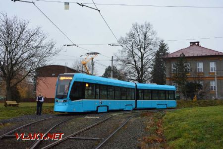 03.11.2018 - Ostrava-Martinov: tramvaj Stadler Tango NF2 nOVA č. 1703 © Václav Vyskočil