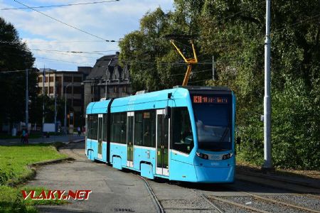 29.09.2018 - Ostrava, Výstaviště: tramvaj Stadler Tango NF2 nOVA č. 1704 © Václav Vyskočil