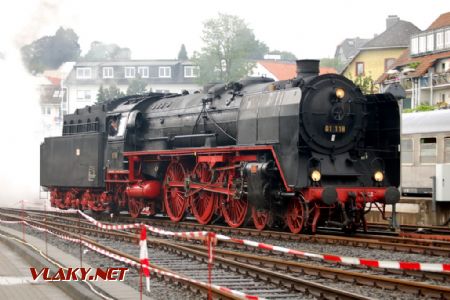 01 118 HEF, ex 01 118 DR (Krupp 1934/1415) s usměrňovacími plechy Wagner (27.5.2007, Königstein) © EvaK