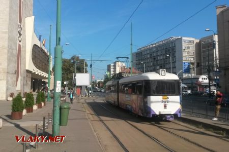 Timişoara Nord: Původem německá tramvaj před staniční budovou © Tomáš Kraus, 28.9.2016