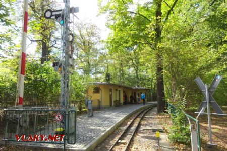 Drážďanská parková dráha, stanice Bahnhof Carolasee, 29.9.2018 © Jiří Mazal