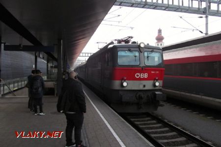 28.12.2018 – Feldkirch: 1144 271 v čele IC do Dortmundu © Dominik Havel