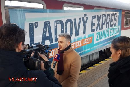 22.01.2019 - Košice: prezentácia zimného ''Ľadového expresu'' - Rastislav Trnka a novinári © Ing. Igor Molnár