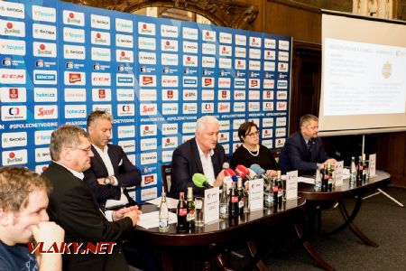 29.1.2019 - Praha hl.n., vládní salonek: reprezentační trenér Miloš Říha © Jiří Řechka