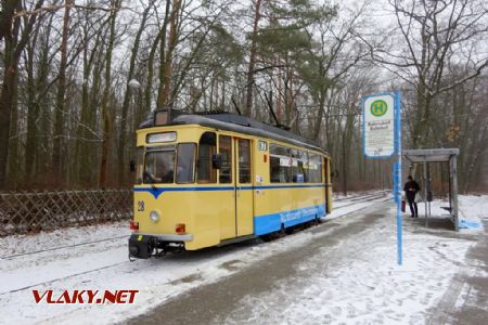 Rahnsdorf, Bahnhof, tramvaj č. 28 výrobce Gotha z r. 1959, 26.1.2019 © Jiří Mazal