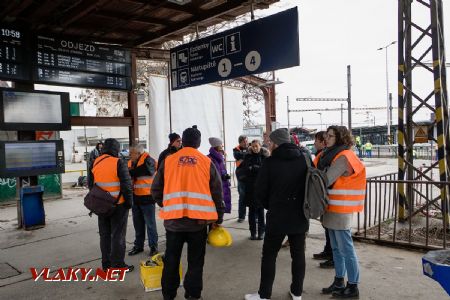 6.2.2019 - Brno hl.n.: ochranné pomůcky jsou nutností © Jiří Řechka