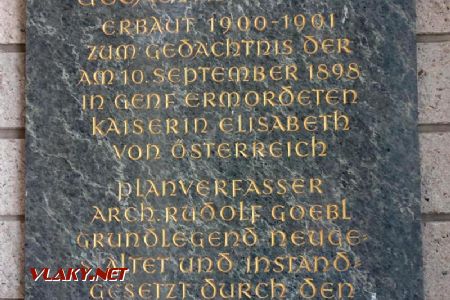 Hochschneeberg, pamätná tabuľa v závetrí venovaná zavraždenej cisárovnej a uhorskej kráľovnej Elisabeth, nick ''Sissi'', 25.05.2019 © Juraj Földes