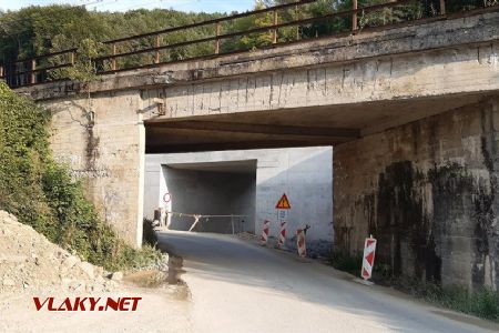 Starý most zostane pre automobily, nový pre výjazd do/z tunela Milochov, 1.9.2019 © Peter Lengyel