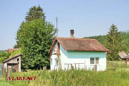 Bývalý domček strážnika trate v Hradišti pod Vrátnom; 21.06.2017 © Marko