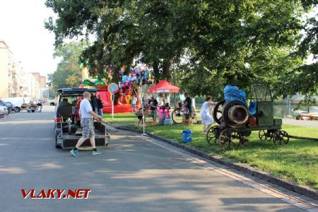 31.08.2019 - Hradec Králové, Smetanovo nábř.: přípravy v sekci stabilních motorů © PhDr. Zbyněk Zlinský