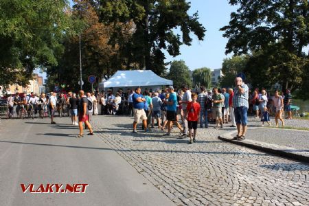 31.08.2019 - Hradec Králové, Smetanovo nábř.: účinkujících bylo víc než posluchačů © PhDr. Zbyněk Zlinský