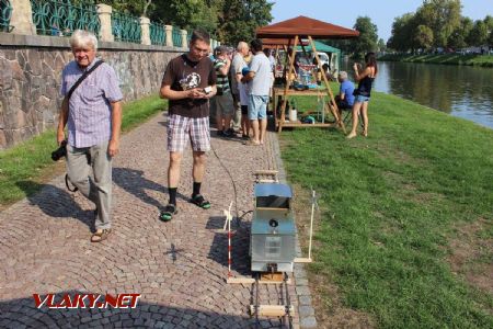 31.08.2019 - Hradec Králové, Smetanovo nábř.: expozice Sendražické zahradní malodráhy © PhDr. Zbyněk Zlinský