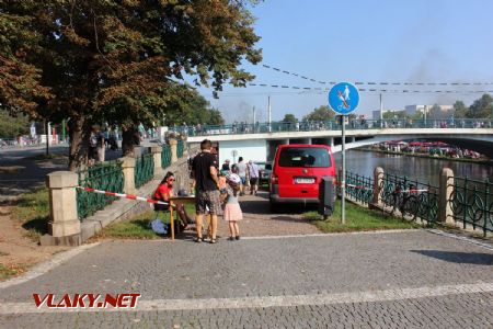 31.08.2019 - Hradec Králové, Tylovo nábř.: vstup do areálu přes sekci modelů © PhDr. Zbyněk Zlinský